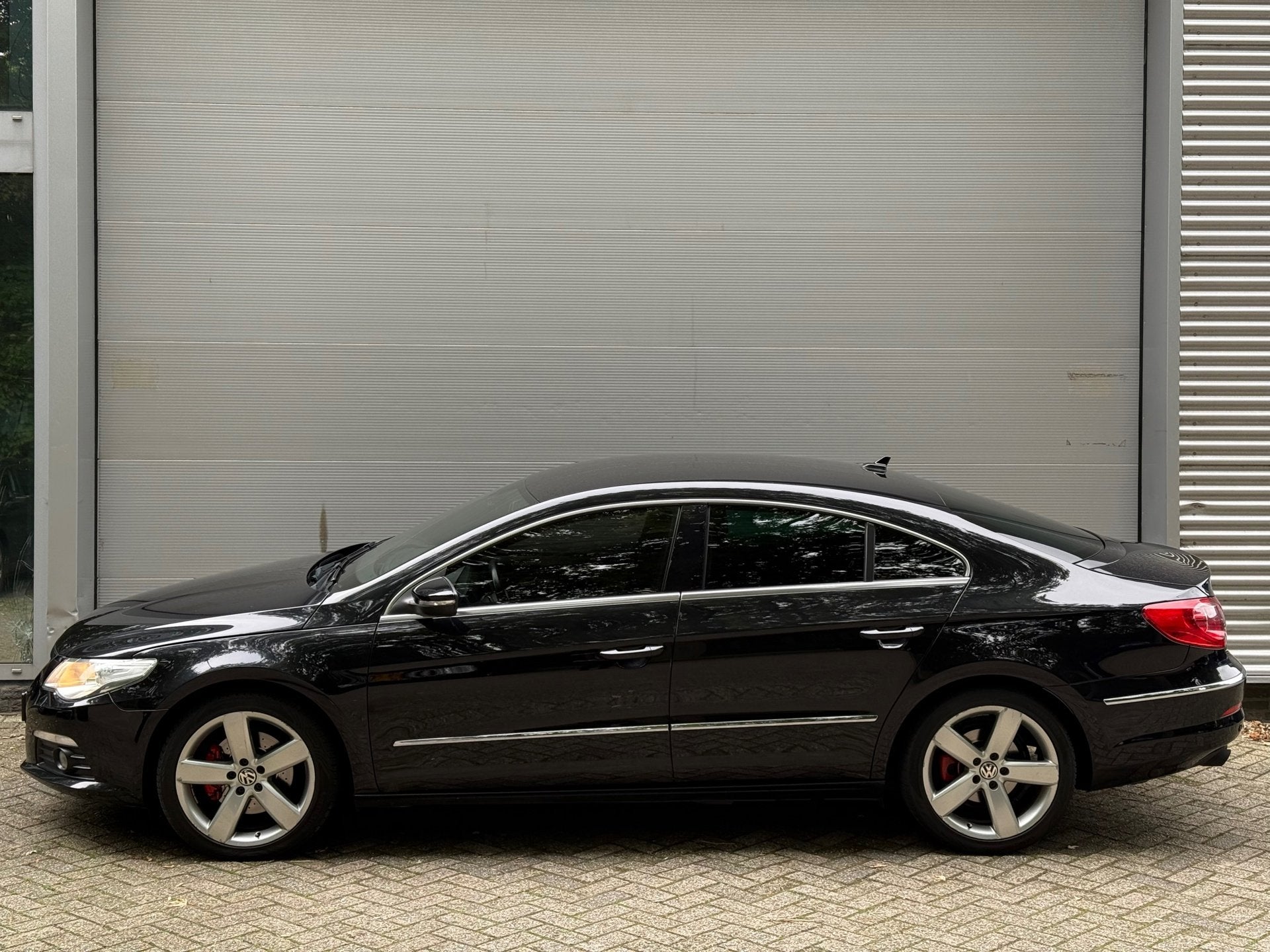 Volkswagen Passat CC 2.0 TSI l Automaat l Climate l Navi l A, Auto's, Dealer onderhouden, Zwart, 4 cilinders, 1984 cc