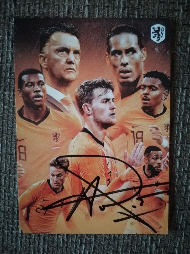 Oranje spelerskaart autographed by Louis van Gaal, Verzenden, Nieuw, Overige binnenlandse clubs, Spelerskaart