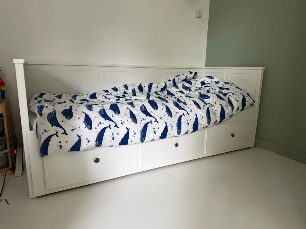 IKEA Hemnes bedbank met 3 lades, Huis en Inrichting, Slaapkamer | Bedden, Ophalen, Gebruikt, Wit, Tweepersoons