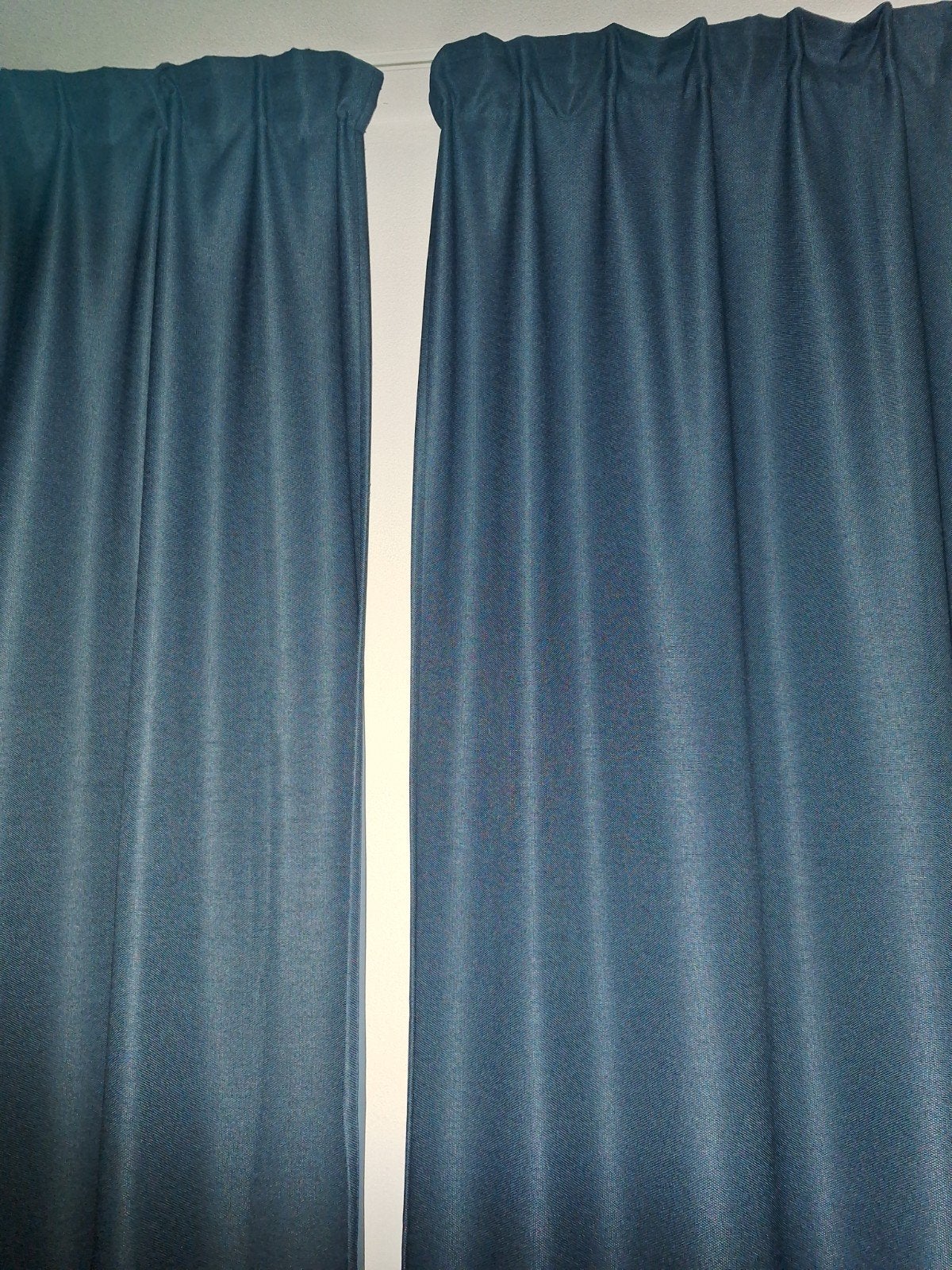 Blauwe verduisteringsgordijnen en groene heb ik ook., IKEA, Ophalen, Blauw