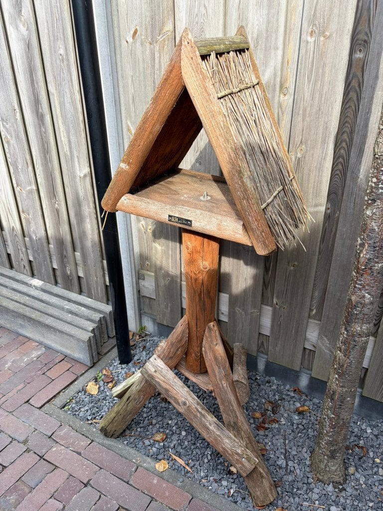 Vogelvoederhuis hout met rieten dak, Ophalen, Gebruikt