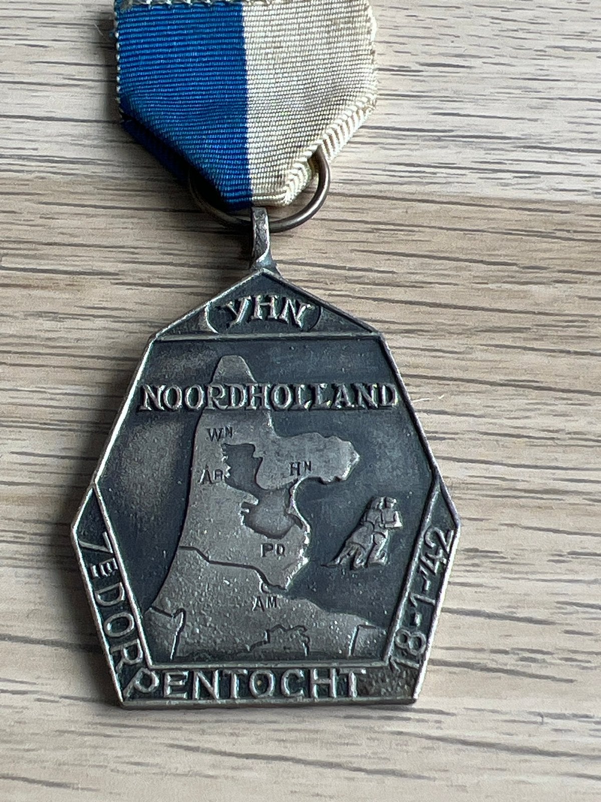Zeldzame Noordholland Schaats 7e dorpentocht Medaille 1942, Ophalen of Verzenden, Overige materialen, Nederland