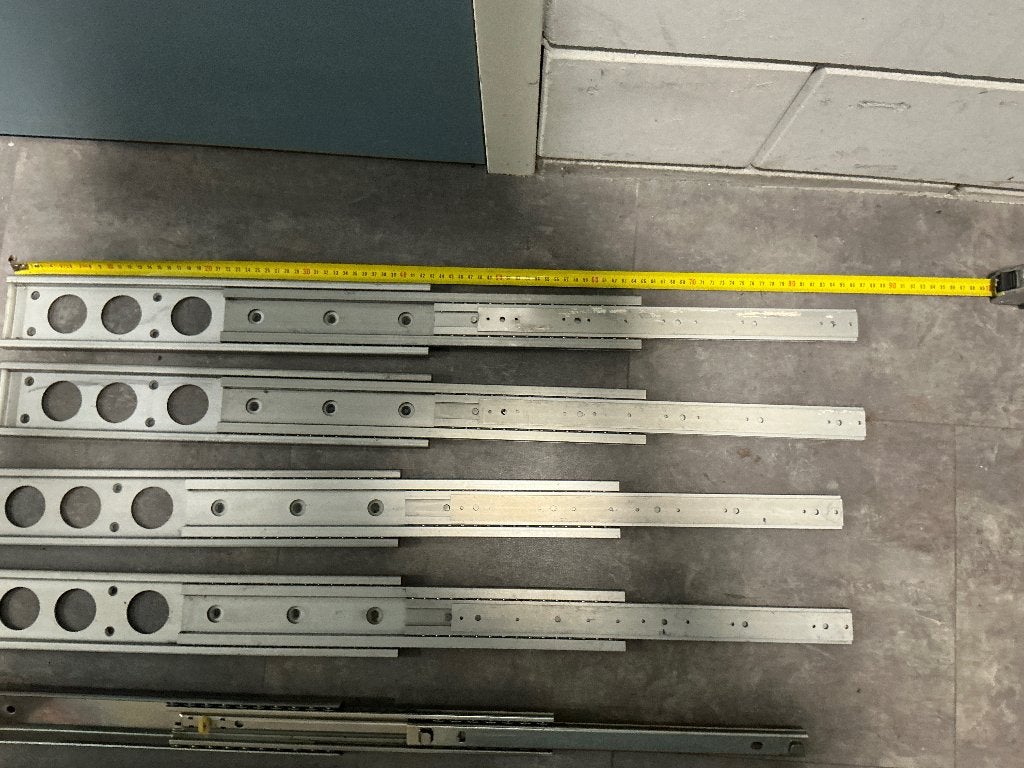 Kogel lager geleiders, Ophalen of Verzenden, Zo goed als nieuw, IJzer, Scharnier