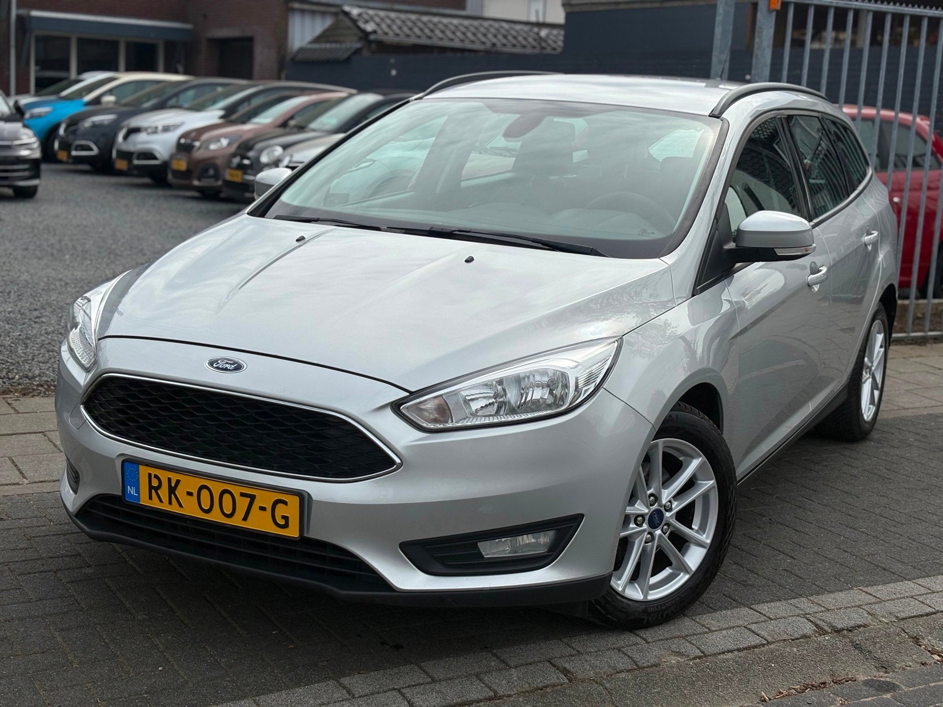 Ford Focus Wagon 1.0 Lease Edition | NWE D-Riem | Navigatie, Auto's, Gebruikt, Automatische klimaatregeling, Origineel Nederlands