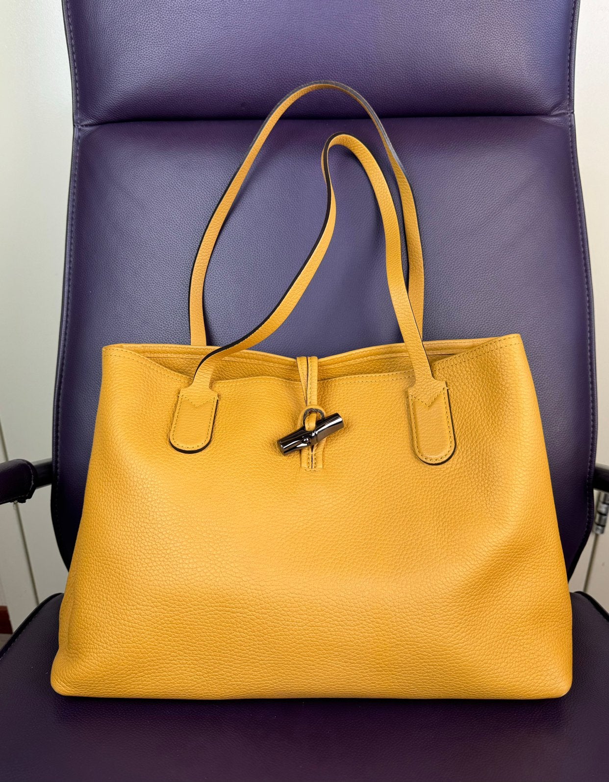 LONGCHAMP Roseau Tote Shoulder Bag Handbag Mustard Yellow, Ophalen of Verzenden, Zo goed als nieuw, Geel, Handtas