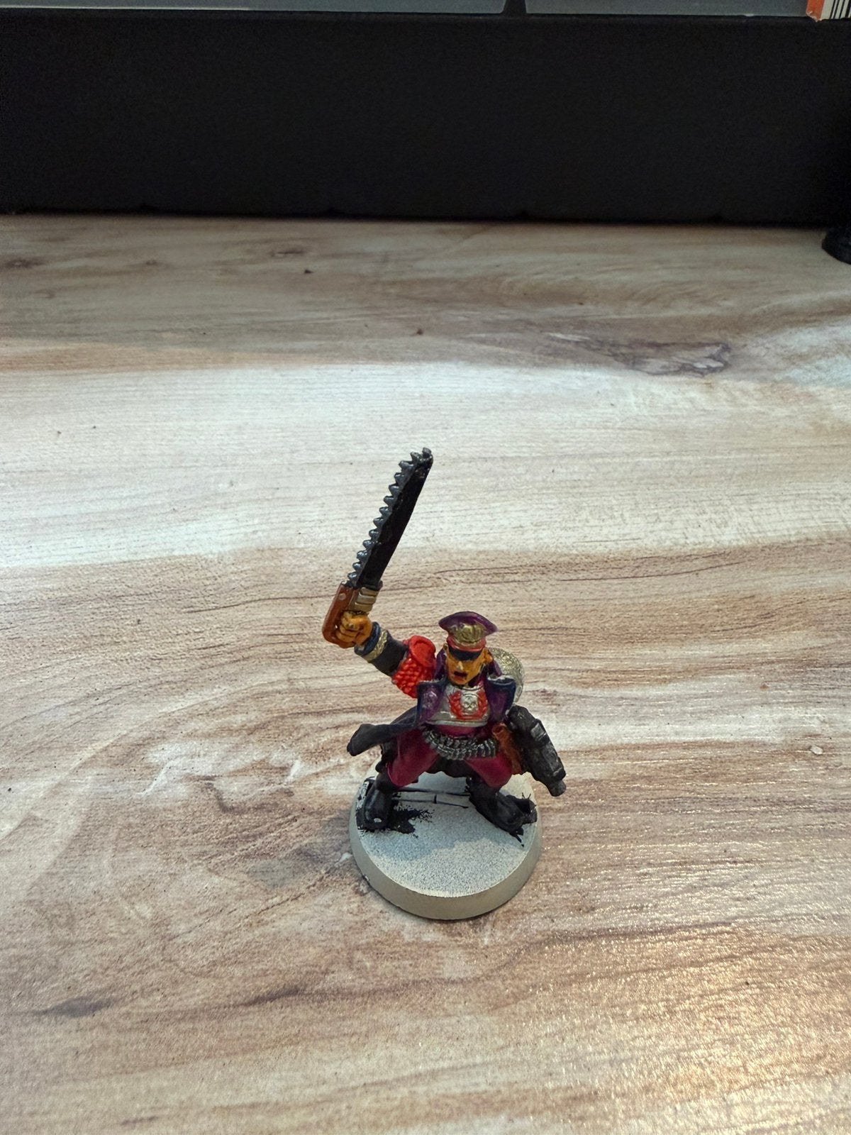 Warhammer 40k astra militarum oude metalen commissar, Figuurtje(s), Ophalen of Verzenden, Geverfd, Warhammer 40000