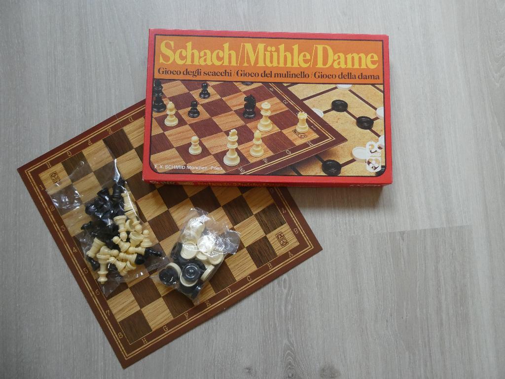 Schaak- en damspel., Ophalen of Verzenden, Gebruikt