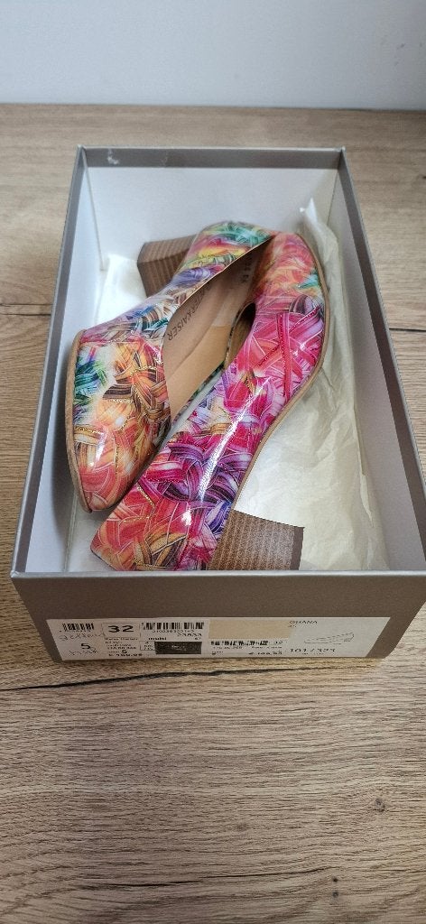 Peter Kaiser Pumps Ghana Multi Print Lakleer - Maat 38, Peter Kaiser, Overige kleuren, Onbekend, Zo goed als nieuw