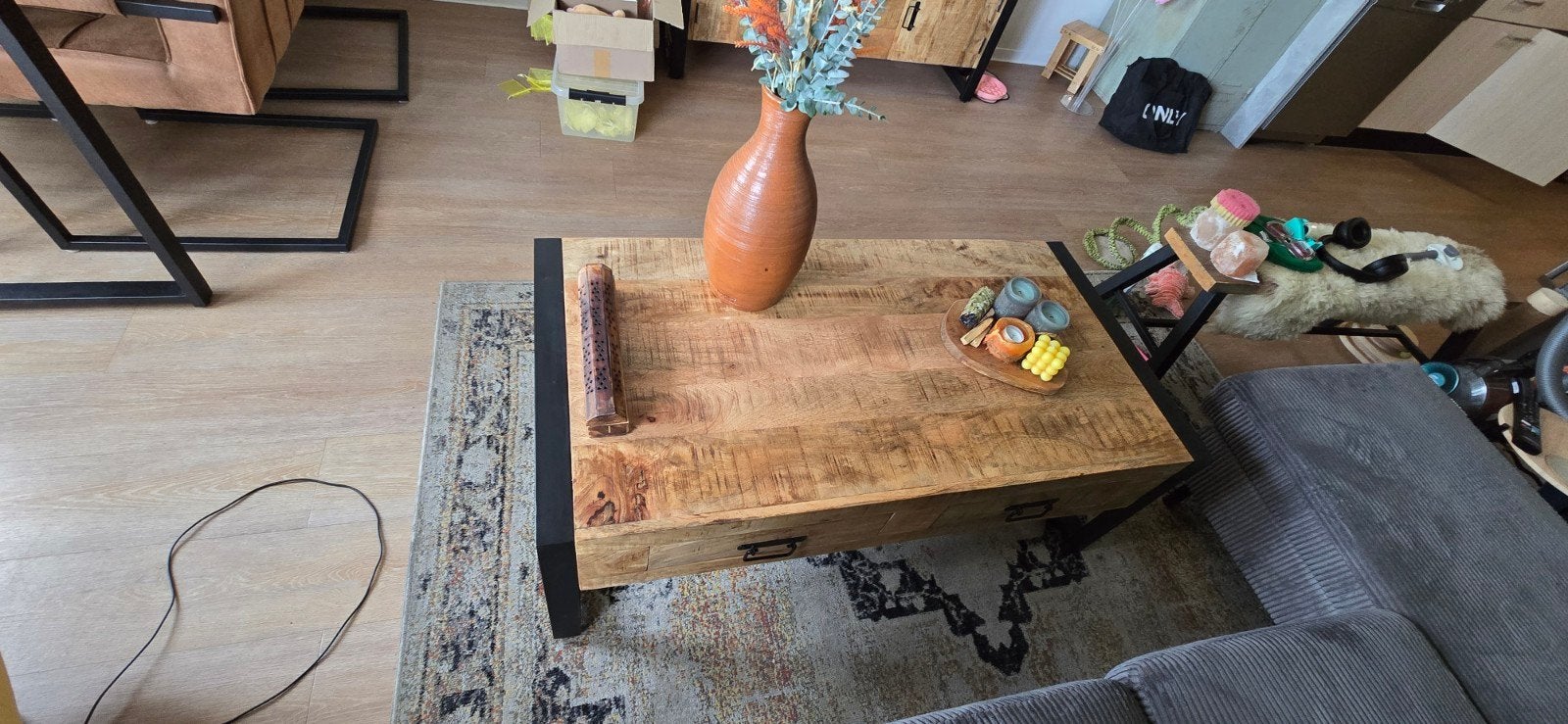 Robuuste salontafel van mangohout met metalen frame, Gebruikt, 100 tot 150 cm, 50 tot 100 cm, Industrieel