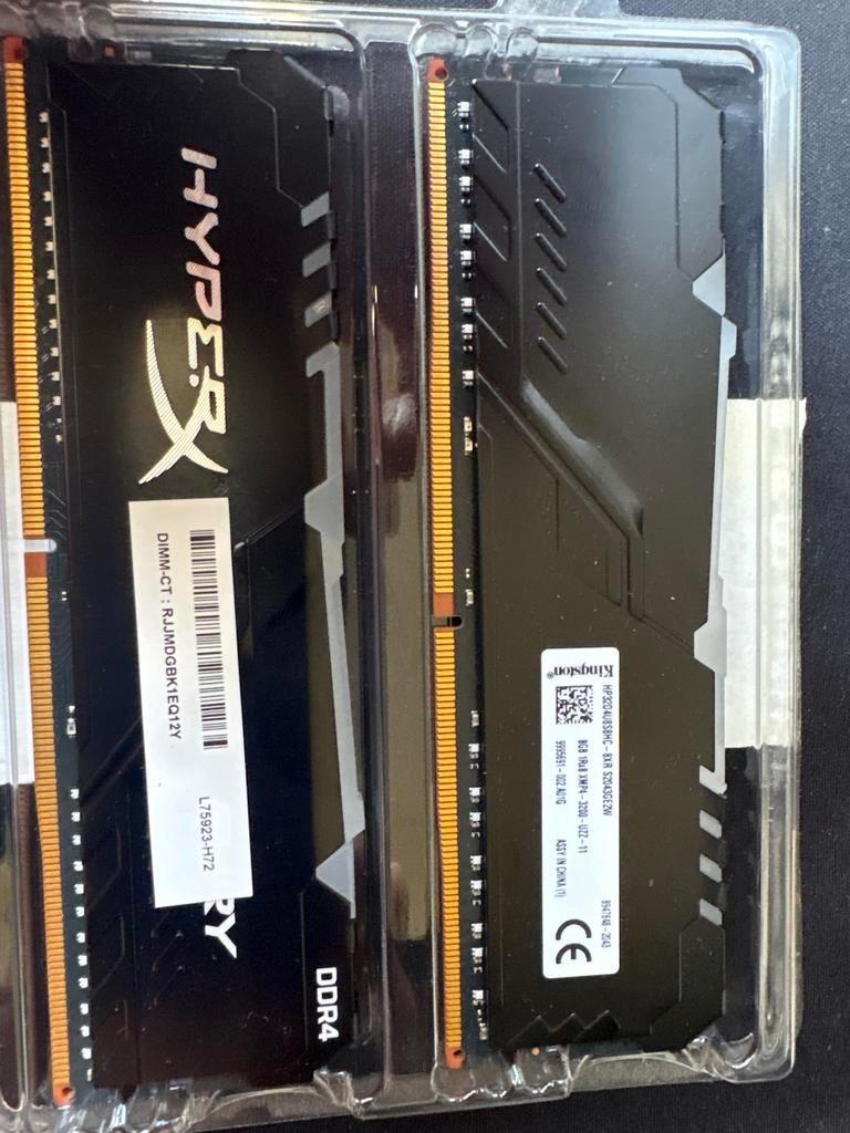 2x RAM Kingston HyperX Fury DDR4 Geheugenkaart, Computers en Software, RAM geheugen, DDR4, Ophalen of Verzenden, Zo goed als nieuw