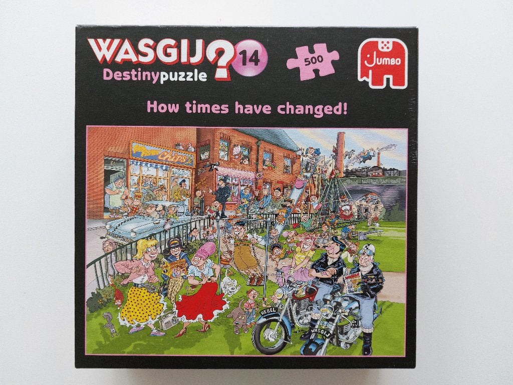 Wasgij Destiny 14 Hoe de tijden zijn veranderd! 499 stukjes, Ophalen of Verzenden, 500 t/m 1500 stukjes, Zo goed als nieuw, Legpuzzel
