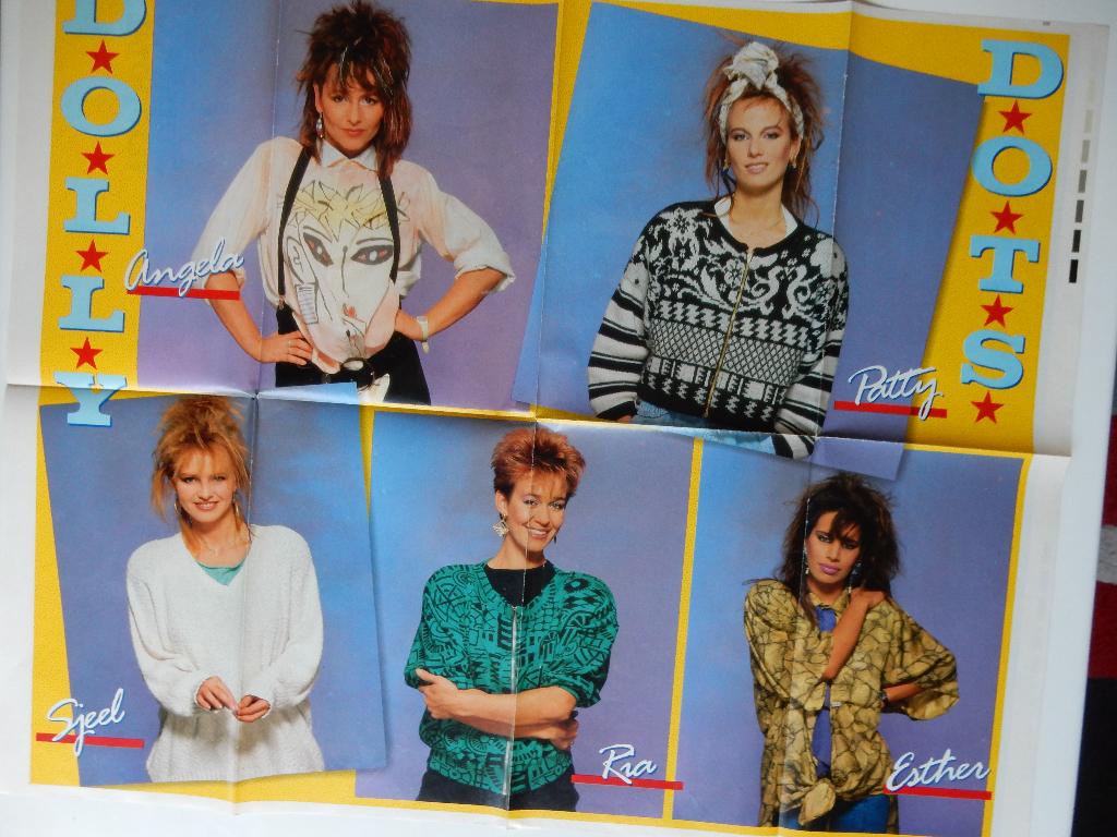 Dolly Dots poster met op achterkant Modern Talking., Rechthoekig Liggend, Ophalen of Verzenden, Zo goed als nieuw, A1 t/m A3