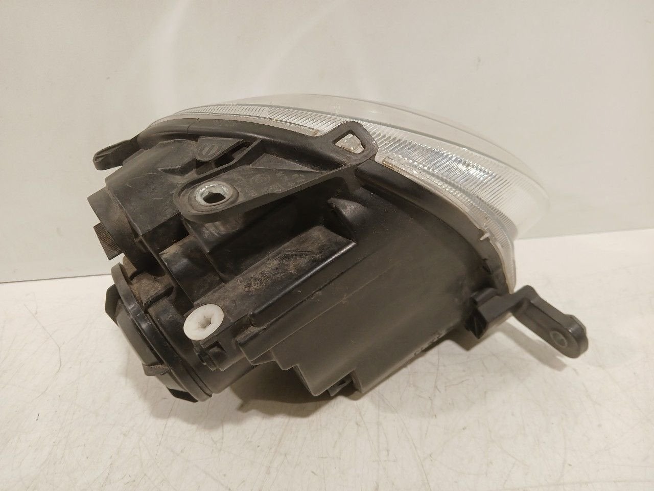 Koplamp links Fiat 500, Van der Ven Autorecycling B.V., Gebruikt, Ettenseweg 76, 4706 PB Roosendaal, The Netherlands, Herkomst onderdeel bekend