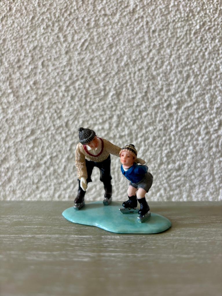 Luville schaatsers, Diversen, Kerst, Ophalen of Verzenden, Zo goed als nieuw