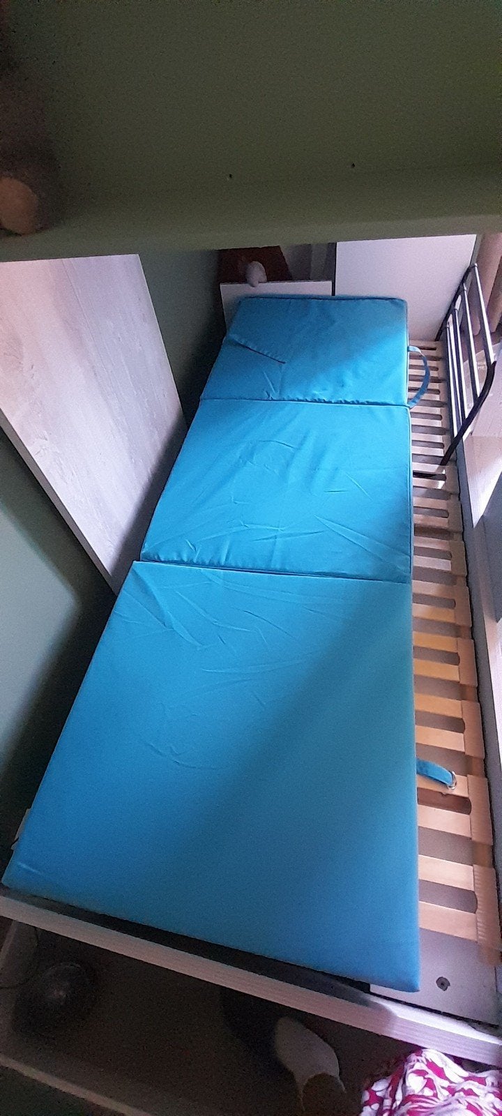 Loft 25 Vouwmatras & Stoel–1 Persoons Logeerbed–Turquoise, Ophalen of Verzenden, Zo goed als nieuw, 1-persoons