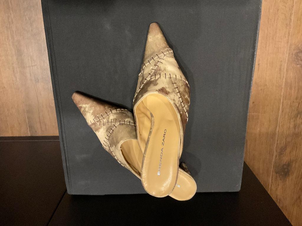 Brenda Zaro Dames muiltjes 35, Kleding | Dames, Schoenen, Ophalen, Beige, Sandalen of Muiltjes, Zo goed als nieuw