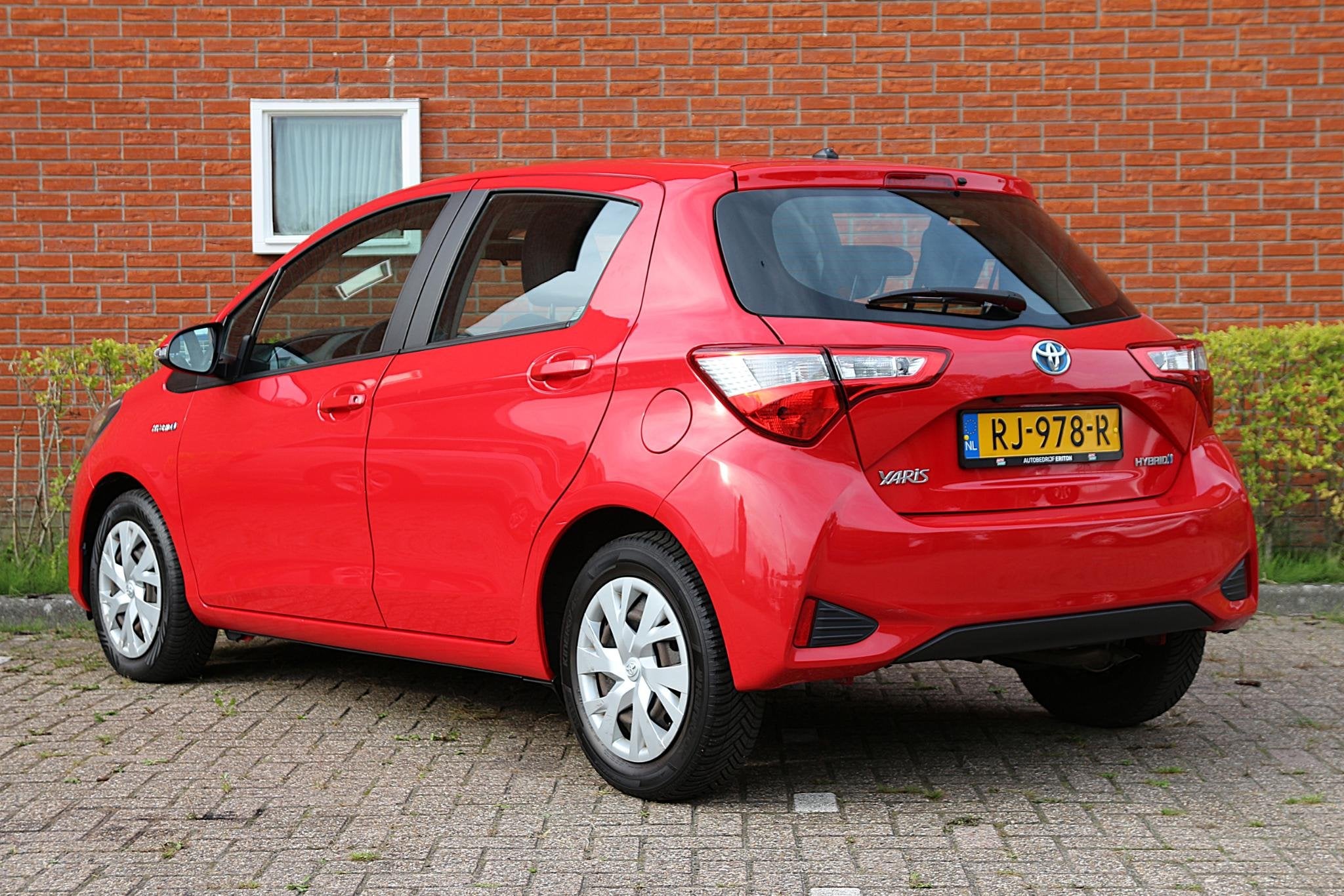 Toyota Yaris 1.5 Hybrid Aspiration | NL-auto | Hybride | Nav, Auto's, Gebruikt, 4 cilinders, 49 €/maand, Origineel Nederlands