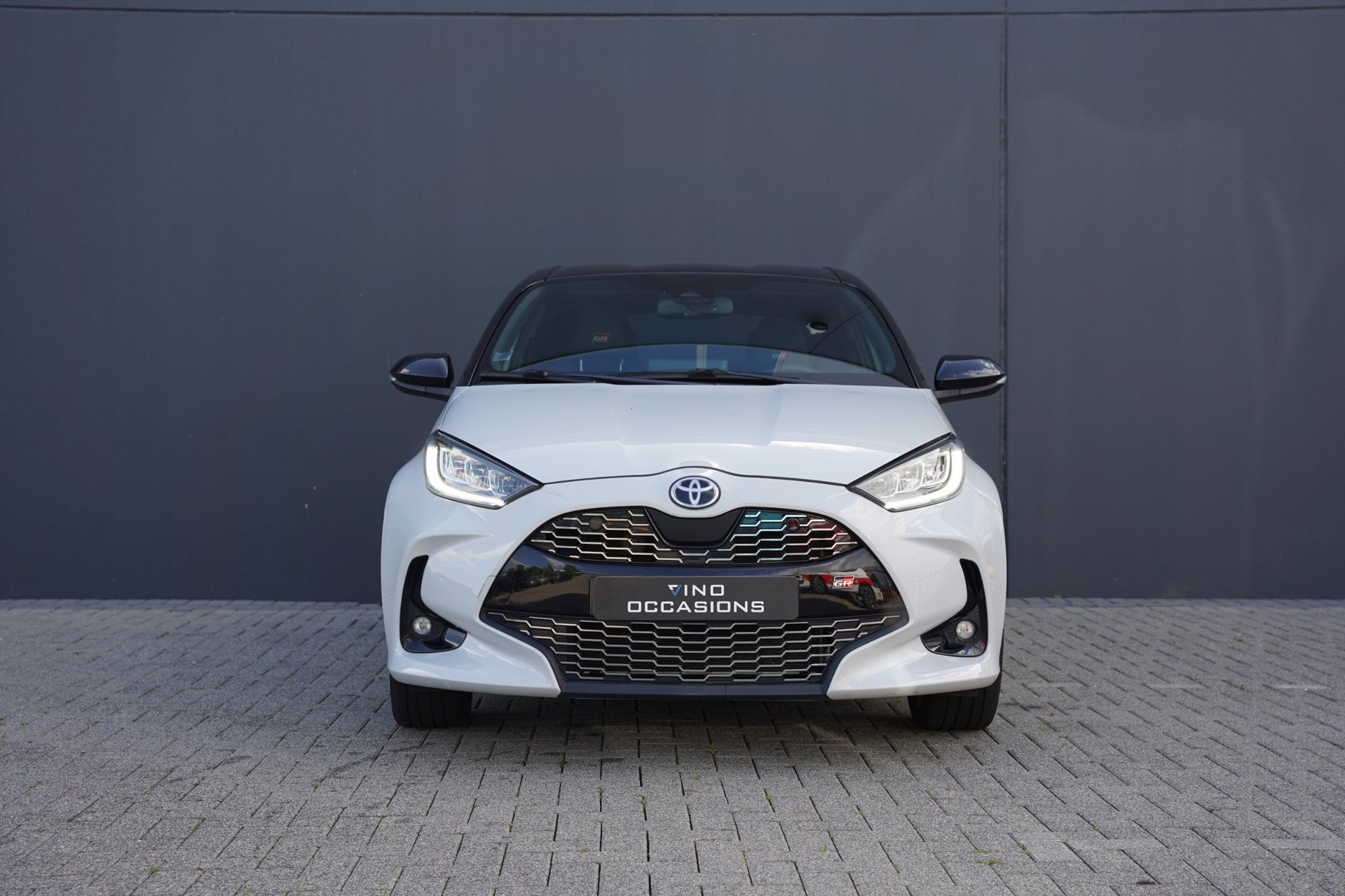 Toyota Yaris 1.5 Hybrid GR Sport |Head up|Dealer o.h.|Adapt., Auto's, Dealer onderhouden, Gebruikt, Zwart, 116 pk