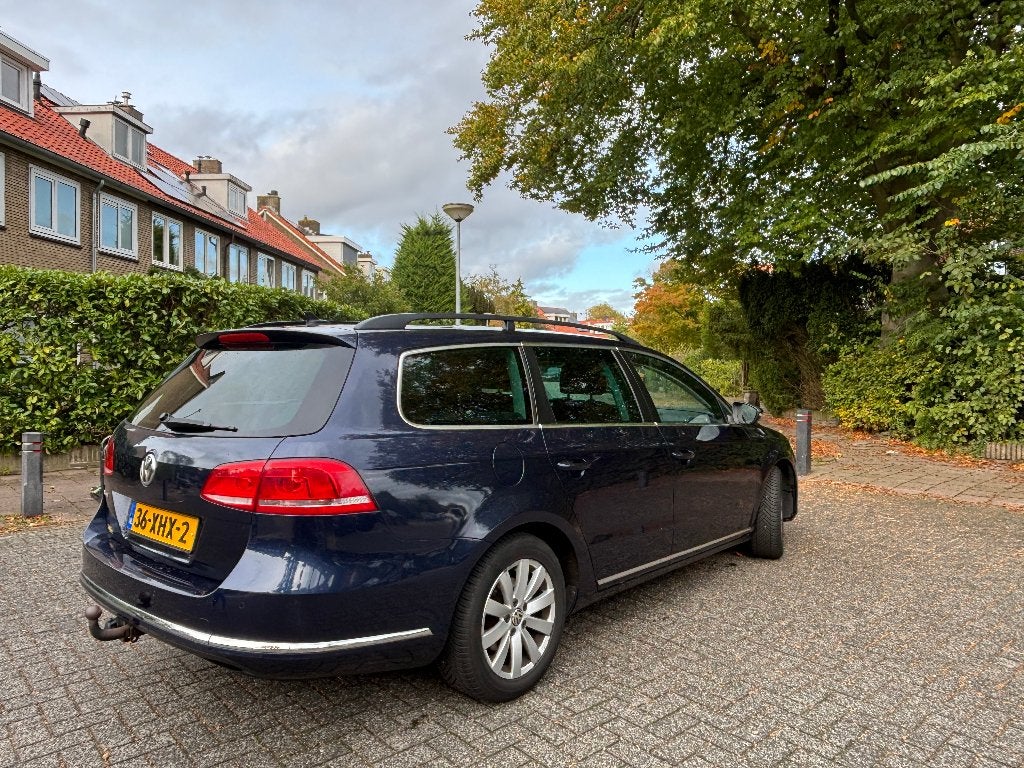 Volkswagen Passat 1.4 TSI 90KW Variant AUT 05/12/2011 Blauw, Auto's, Stof, Blauw, Bluetooth, 122 pk