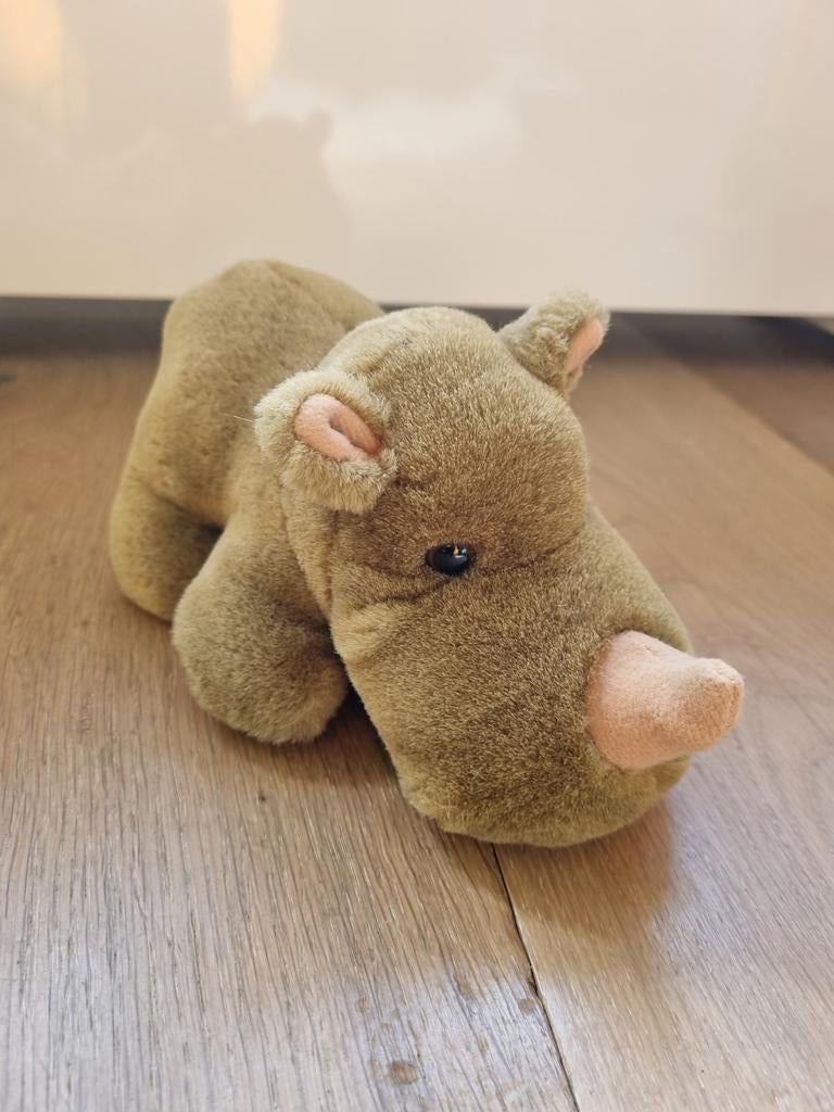 WWF neushoorn knuffel limited edition € 10,-, Ophalen of Verzenden, Zo goed als nieuw, Beeldje of Figuurtje