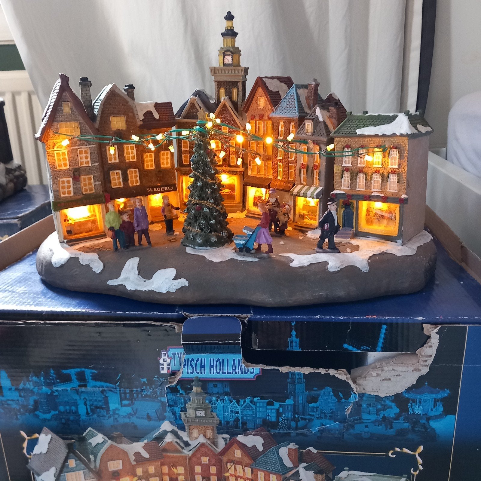 Typisch Hollands Marktplein, Ophalen of Verzenden, Zo goed als nieuw