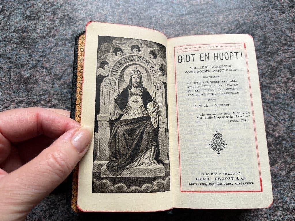 Antiek gebedenboek Bidt en Hoopt! uit 1947, Antiek en Kunst, Antiek | Boeken en Bijbels, Ophalen of Verzenden