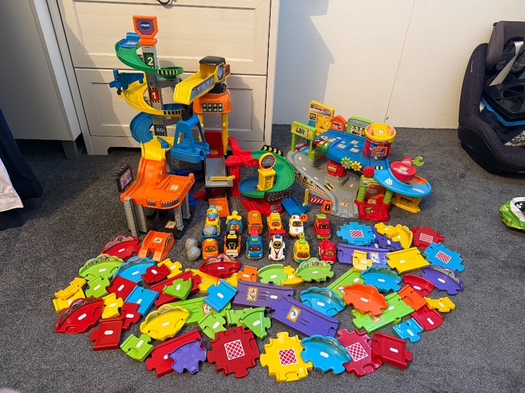 Vtech toet toet auto’s bouwplaats, garage, auto’s en baan!, Ophalen, Gebruikt, 2 tot 4 jaar
