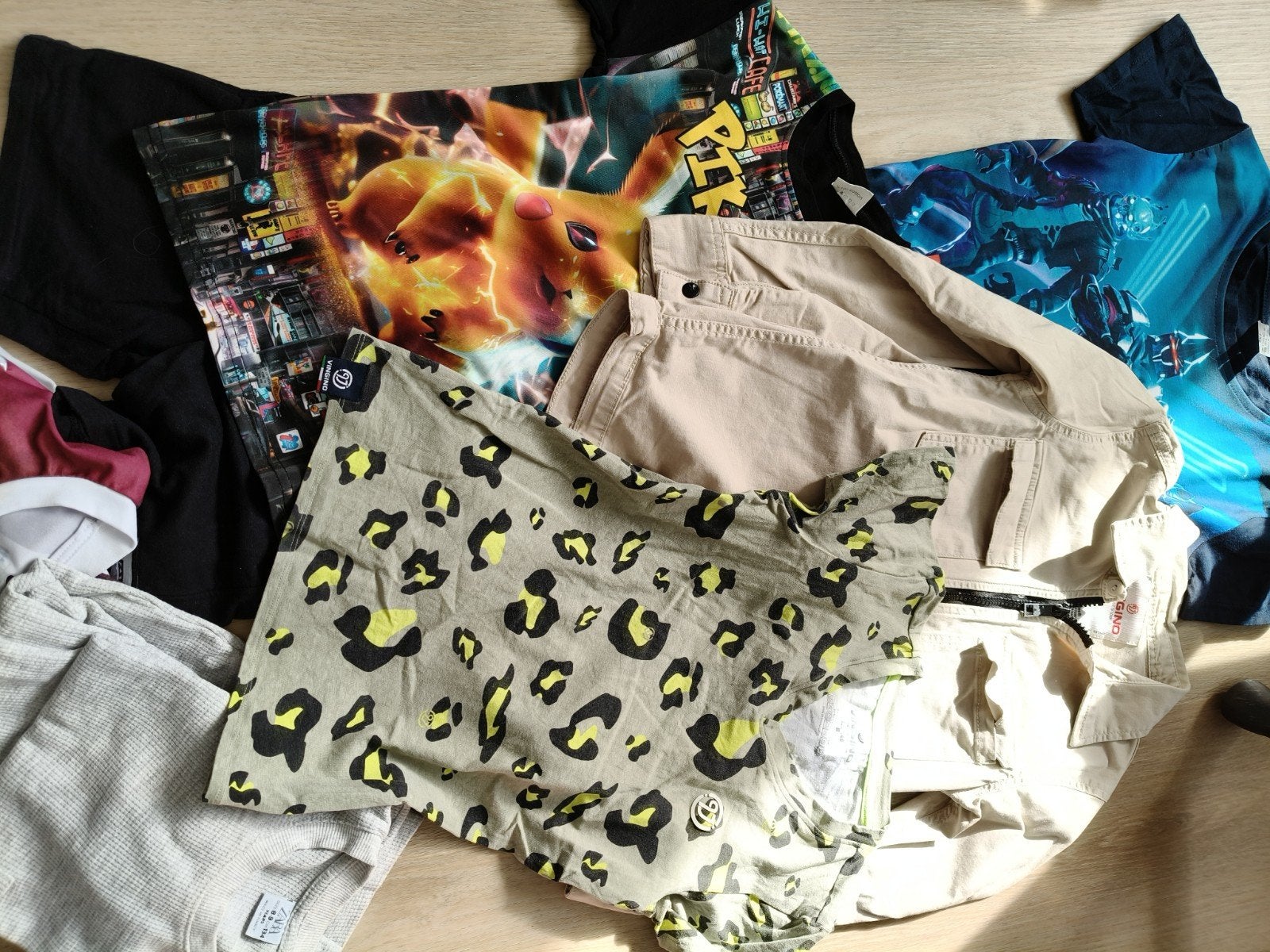 Kledingpakket Jongen Maat 128/134: Vingino, Pikachu, Ronaldo, Gebruikt, Ophalen of Verzenden, Setje, Vingino, Zara, Nike