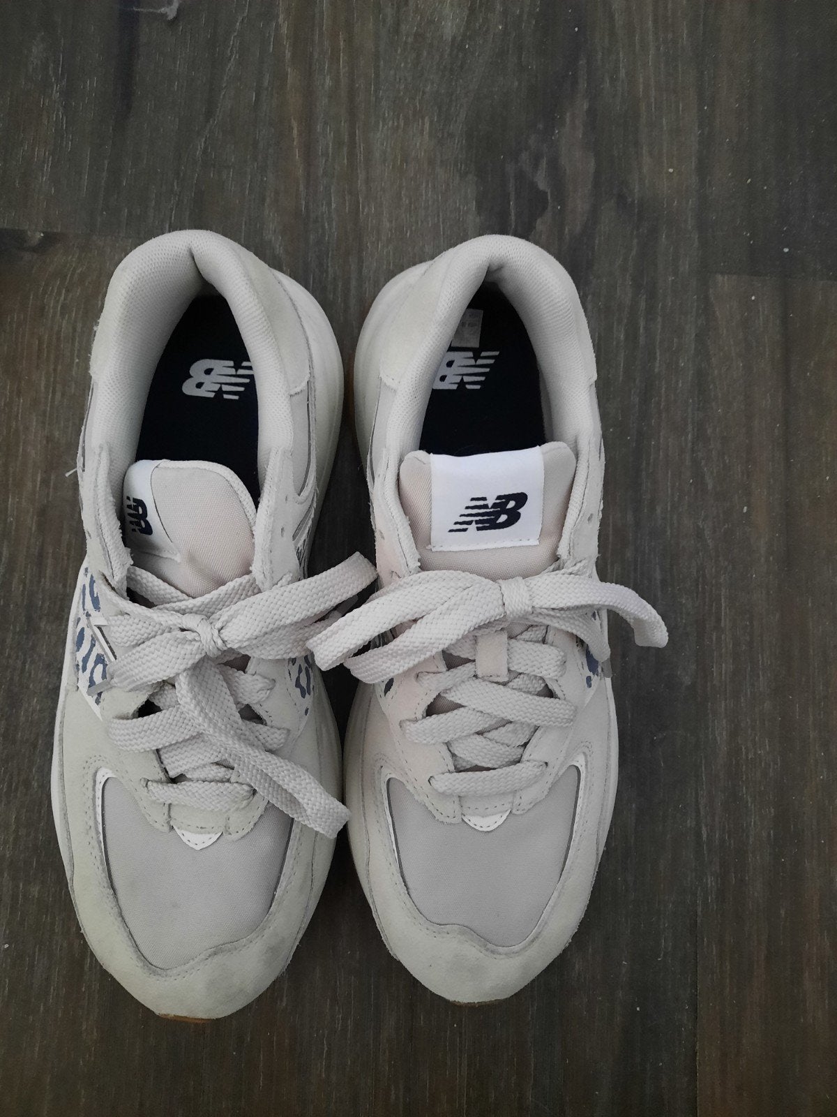 New Balance 57/40 Sneakers - Beige met Luipaardprint, Beige, New Balance, Ophalen of Verzenden, Sneakers of Gympen