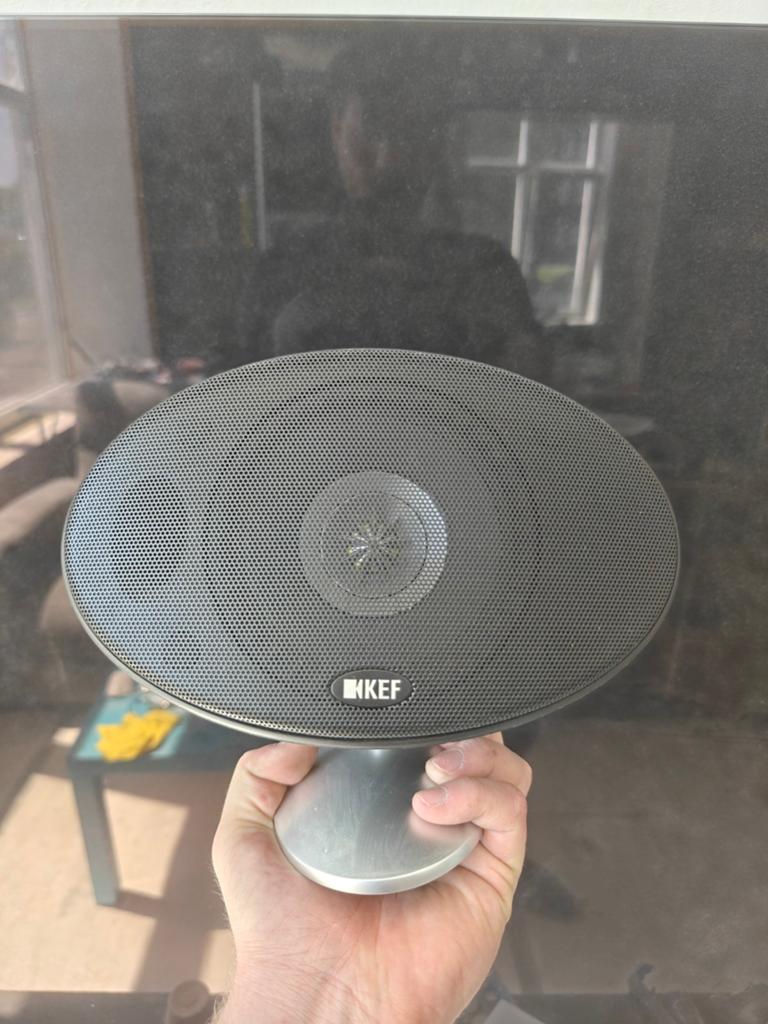 Kef e301c center speaker, Overige merken, Ophalen of Verzenden, Zo goed als nieuw, 60 tot 120 watt