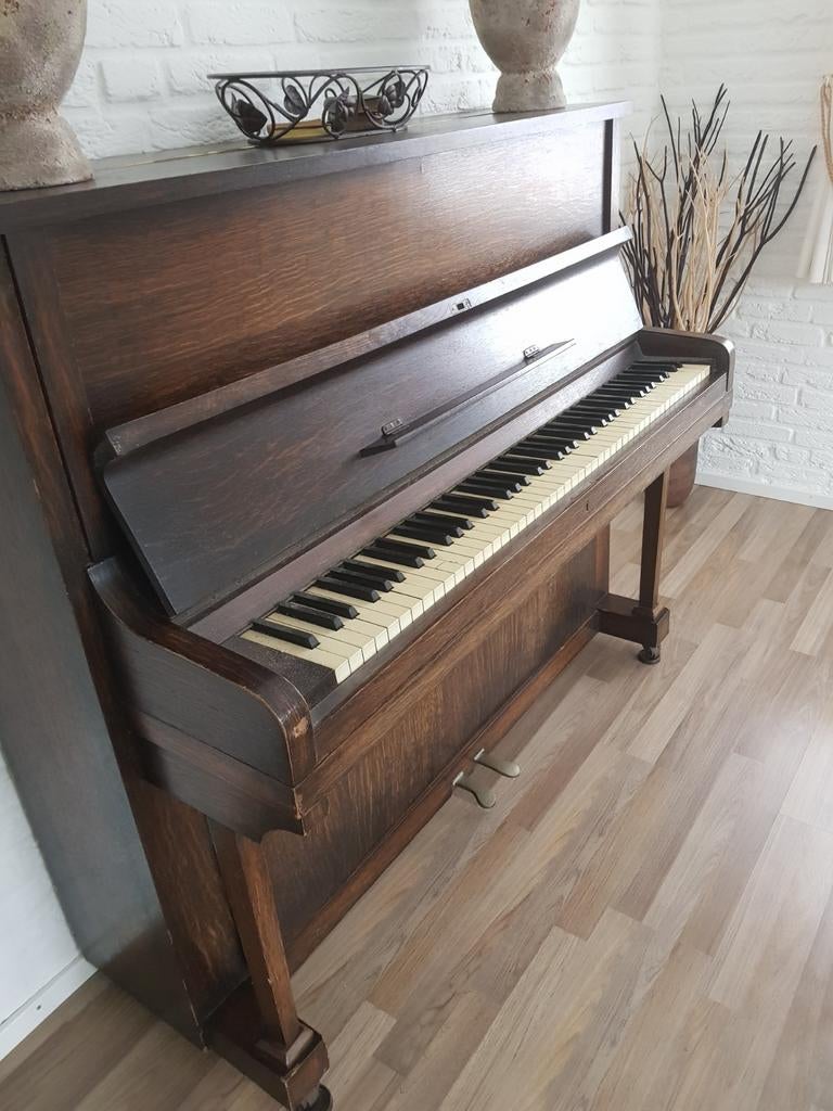 Mooie oude piano, Ophalen, Gebruikt, Bruin, Piano