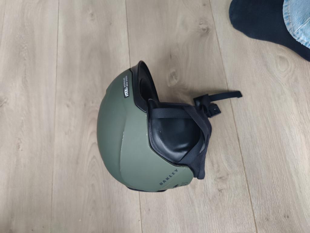 Oakley MOD1 Skihelm - Zo goed als nieuw, Overige merken, Overige typen, Ophalen of Verzenden, Zo goed als nieuw