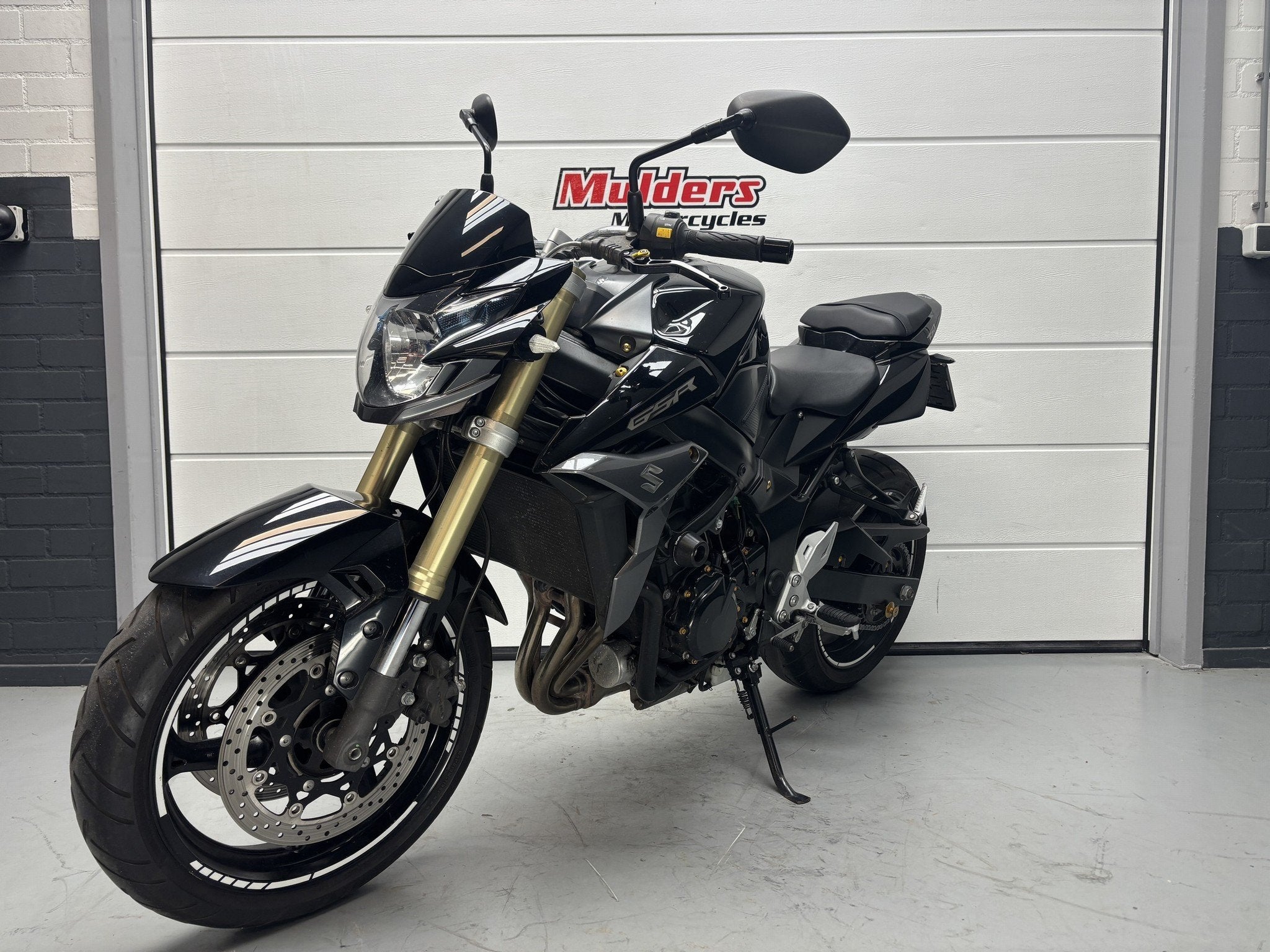 Suzuki GSR 750 ABS (bj 2014), Lange Dreef 12
4131NH  Vianen, NL, Suzuki, Bedrijf, Klantenservice@suzuki.nl