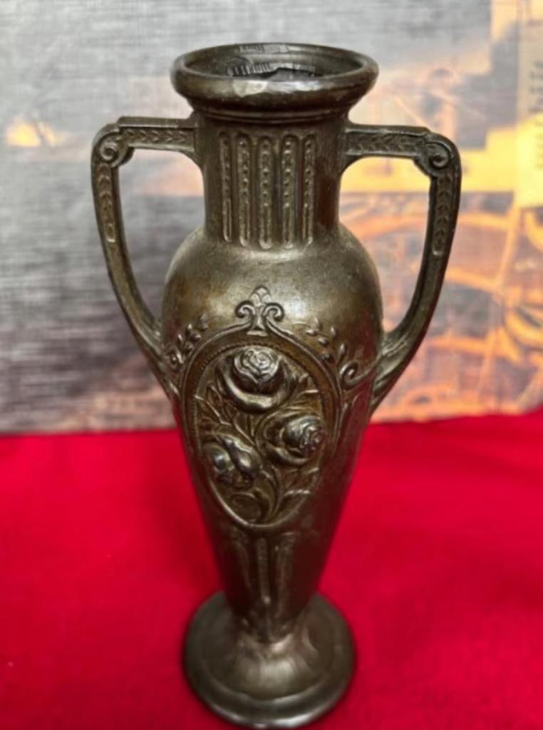 Antiek messing Jugendstil / Art Nouveau vaasje (15 cm), Antiek en Kunst, Antiek | Vazen, Ophalen of Verzenden