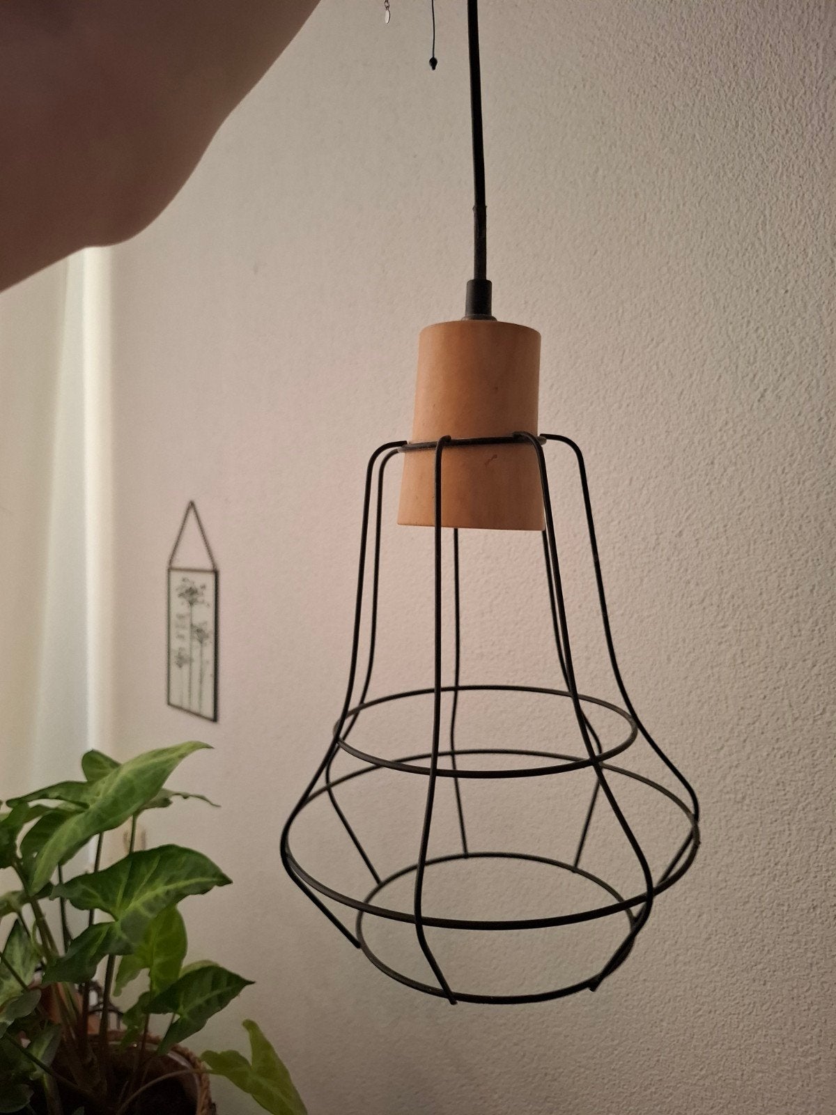 Moderne hanglamp met houten en metalen details, Ophalen of Verzenden, Zo goed als nieuw, Hout, Modern, Industrieel