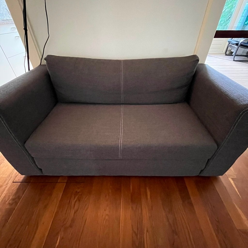 Grijze IKEA 2-zits slaapbank – Grey sofabed 145  x 70 cm, Huis en Inrichting, Slaapkamer | Slaapbanken, Ophalen, Gebruikt, 70 cm of minder