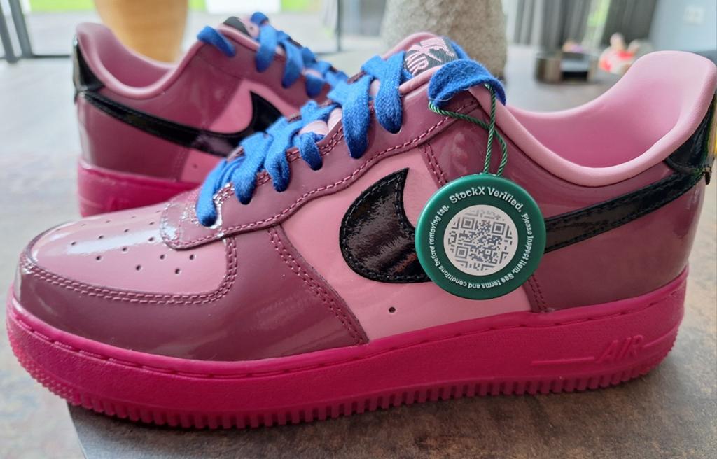 Nike Air Force 1 Low QS Pink Cooler/Mulberry Rose EU40, Nike, Nieuw, Ophalen of Verzenden, Sneakers of Gympen