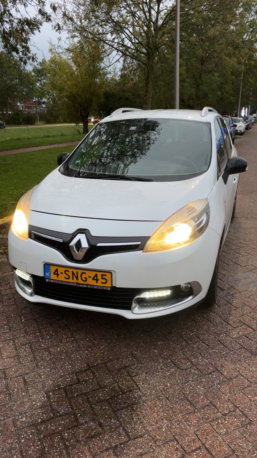 Renault Grand Scenic 1.2 TCE 97KW 7P 2013 Wit, Voorwielaandrijving, 4 cilinders, 7 stoelen, Origineel Nederlands
