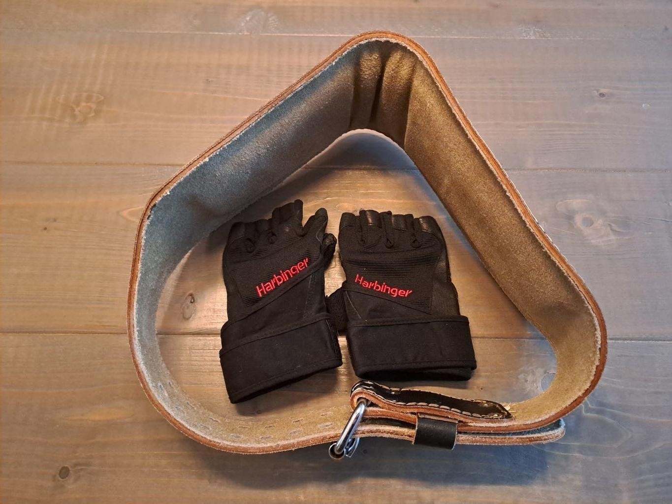 Harbinger Powerlift riem en grip handschoenen met polssteun., Ophalen of Verzenden, Zo goed als nieuw, Overige typen