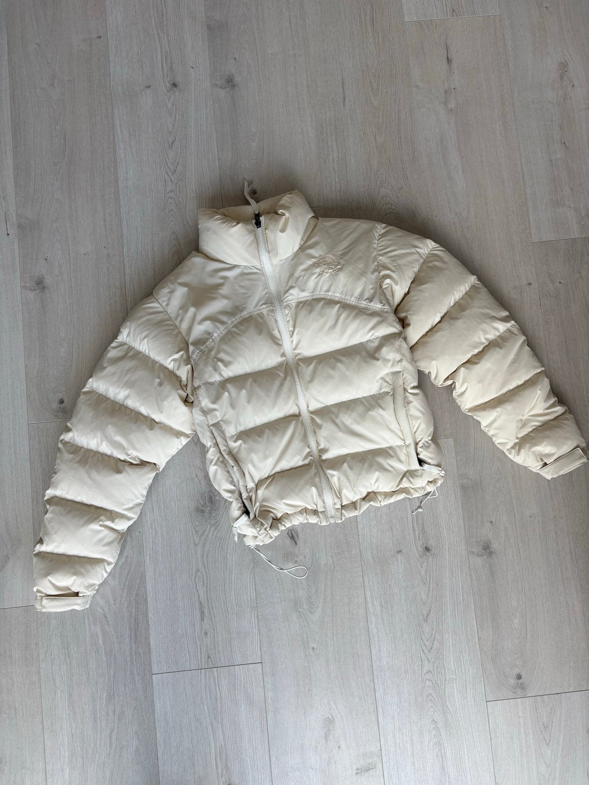 The North Face x SKIMS Puffer Jas Crème Maat S, Verzenden, Zo goed als nieuw, Maat 36 (S), Beige