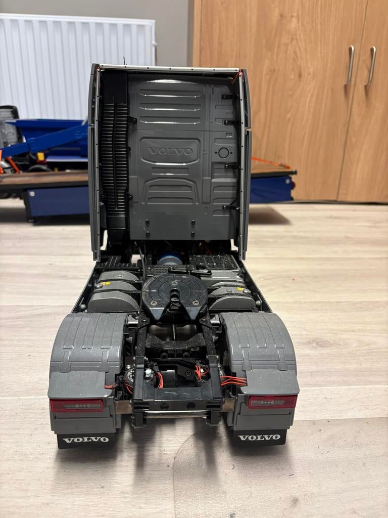 Tamiya volvo fh16 beier sfr-1, Schaal 1:14, Zo goed als nieuw, Auto onroad, Ophalen