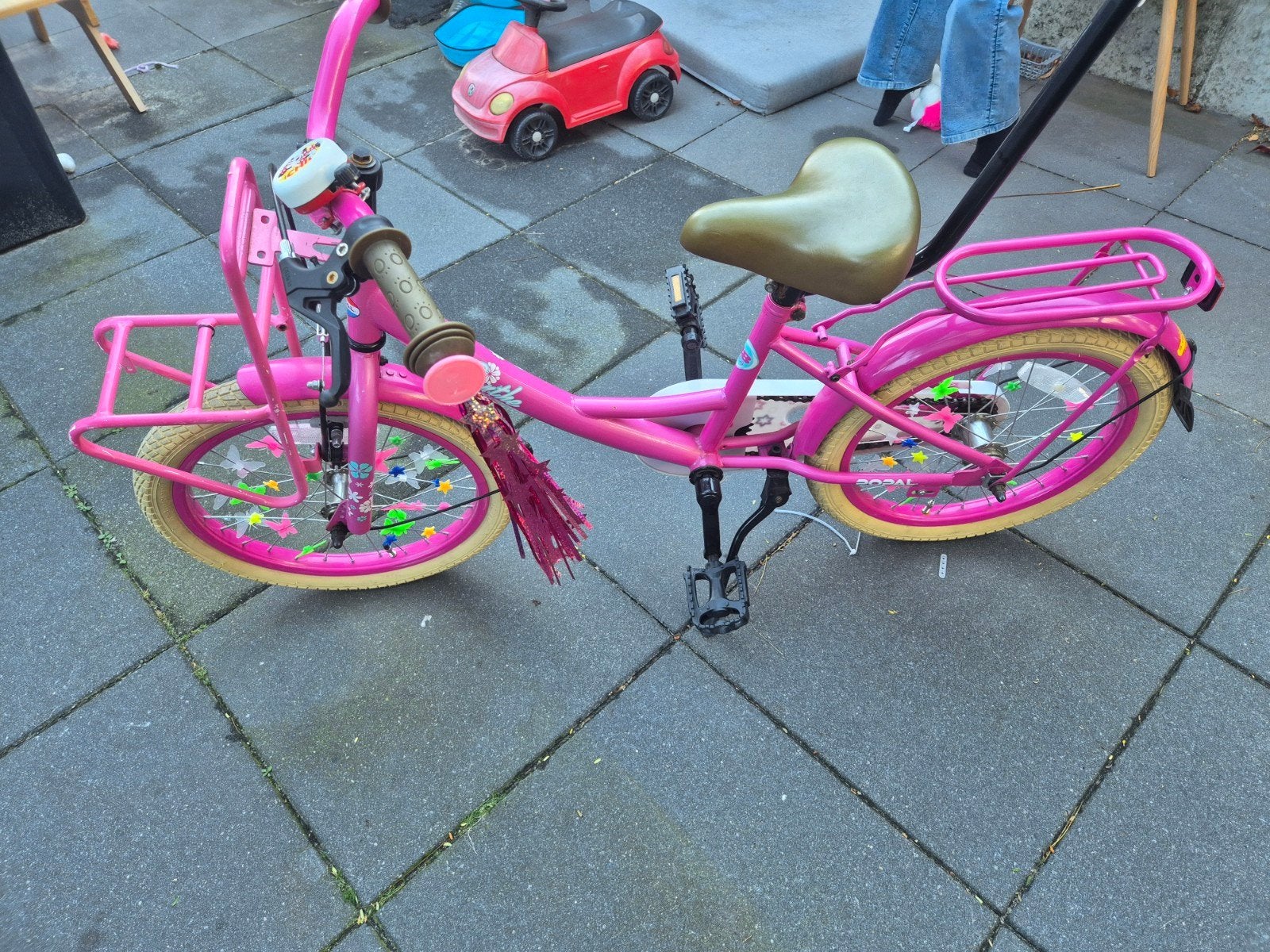 Roze kinderfiets  18 inch, Ophalen, Terugtraprem, Zijwieltjes, Gebruikt