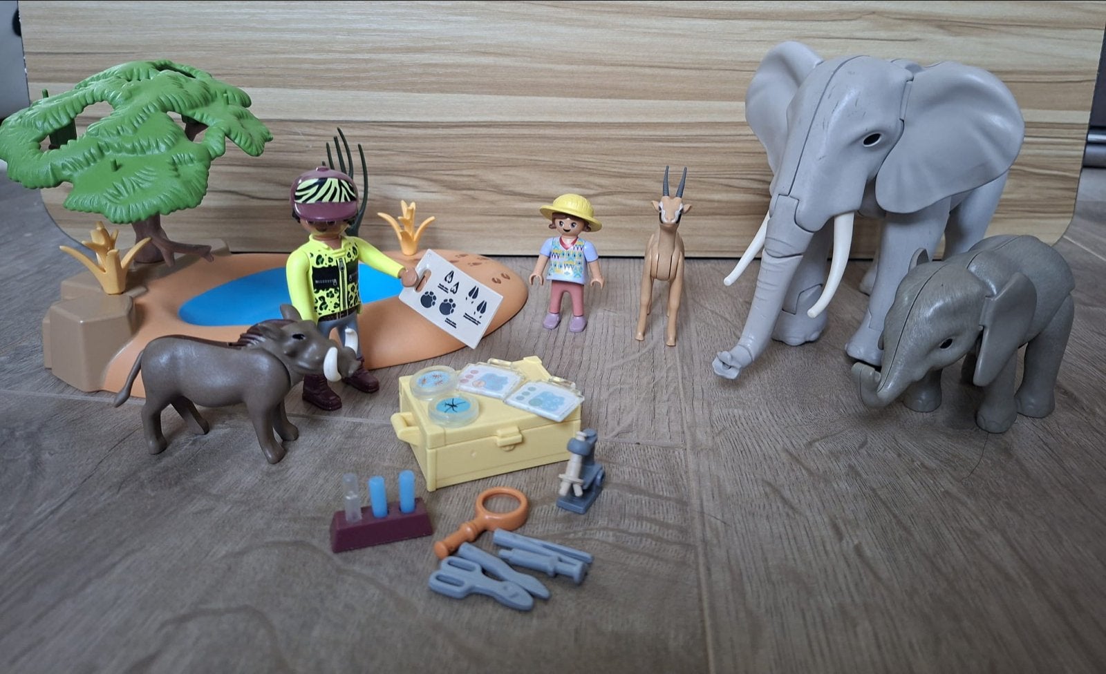 Playmobil Safari Set met Olifanten, Wrattenzwijn en Meer, Ophalen of Verzenden, Zo goed als nieuw, Jongen of Meisje