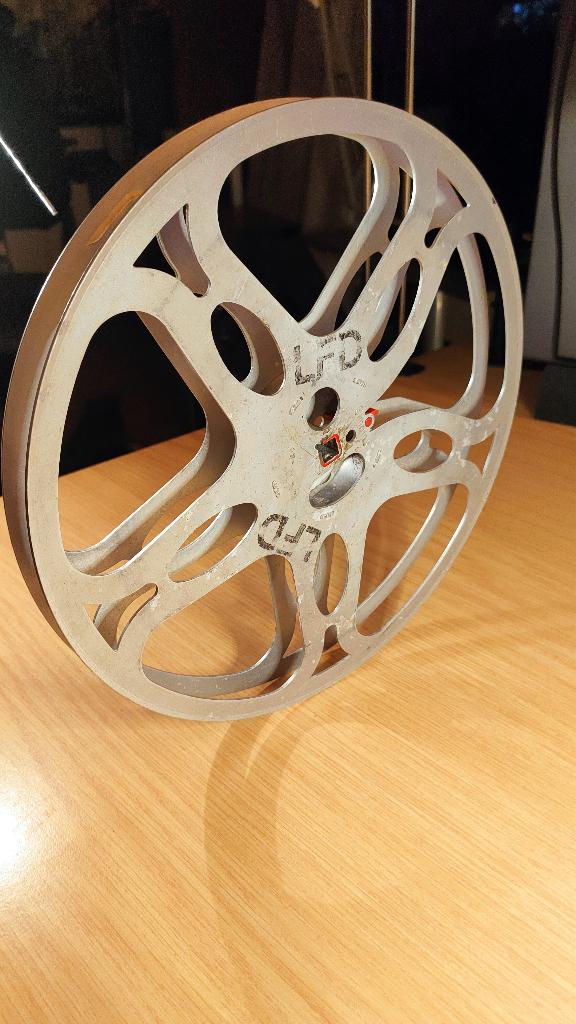 Vintage 16mm Filmspoel Aluminium - LFD - 25cm / 800ft, Audio, Tv en Foto, Filmrollen, Verzenden, 16mm film