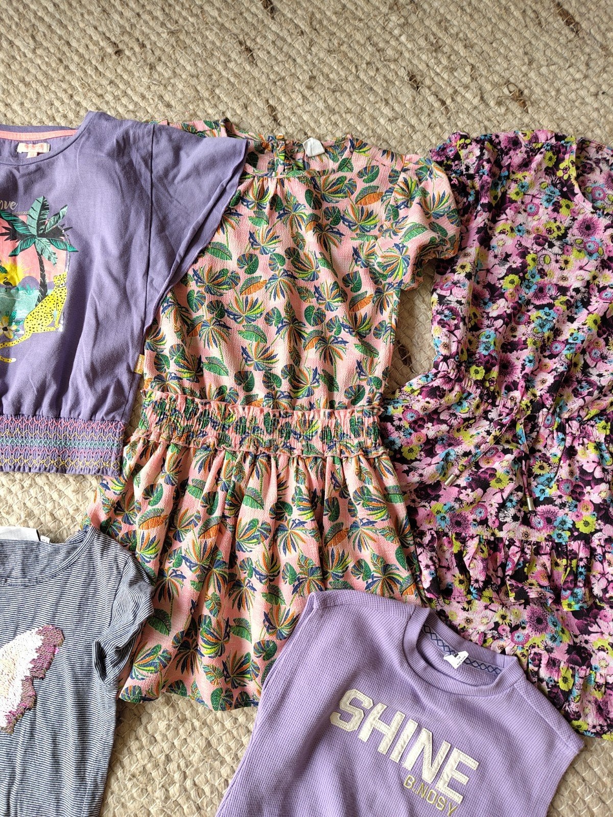 Kleding jurkjes, shirts, rokje, trui, maat 128 meisje zgan, Ophalen of Verzenden, Zo goed als nieuw, Meisje