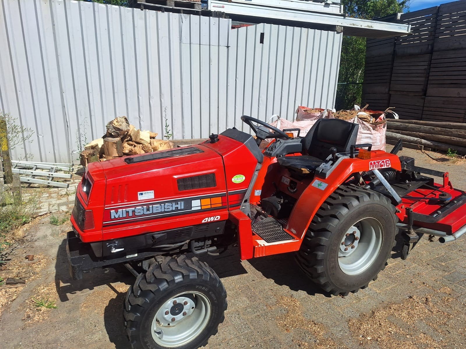 Mitsubishi MT20 3 cilinder Tractor met weideblotter en Kiepb, Zakelijke goederen, Agrarisch | Tractoren, Overige merken, Gebruikt