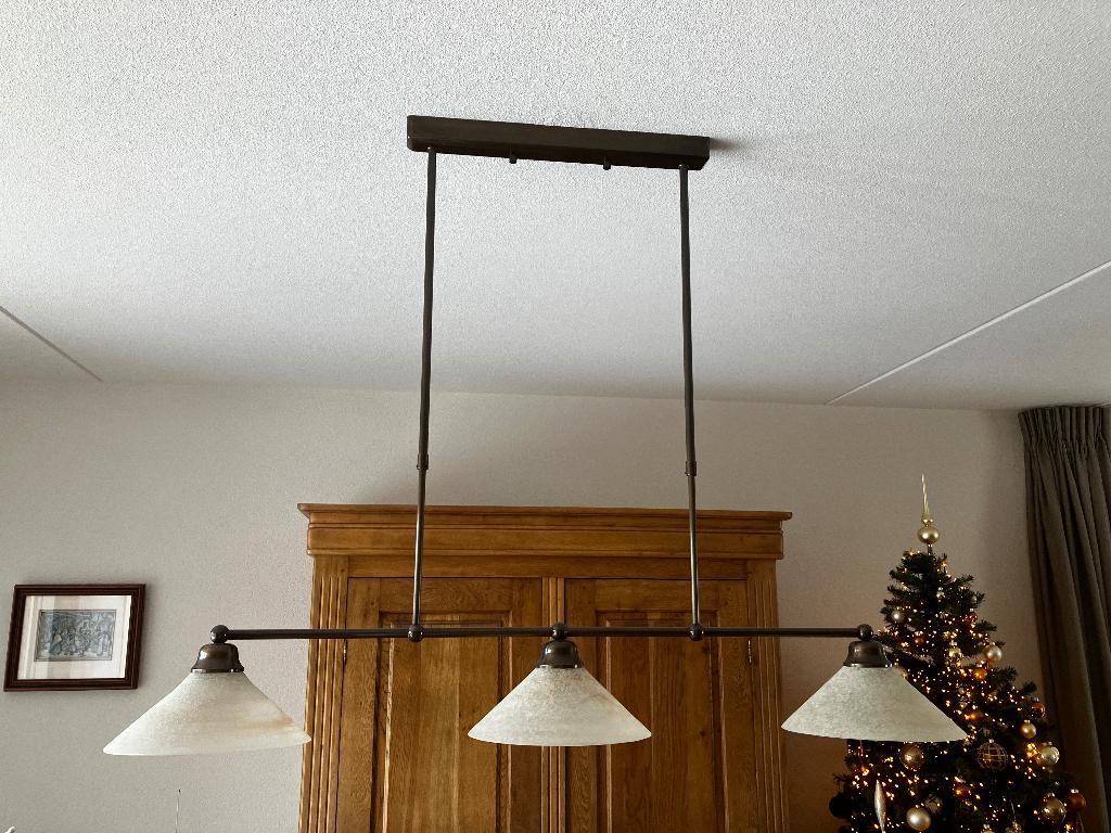 Vintage hanglamp brons met  3 kappen, Huis en Inrichting, Lampen | Hanglampen, Ophalen, Zo goed als nieuw