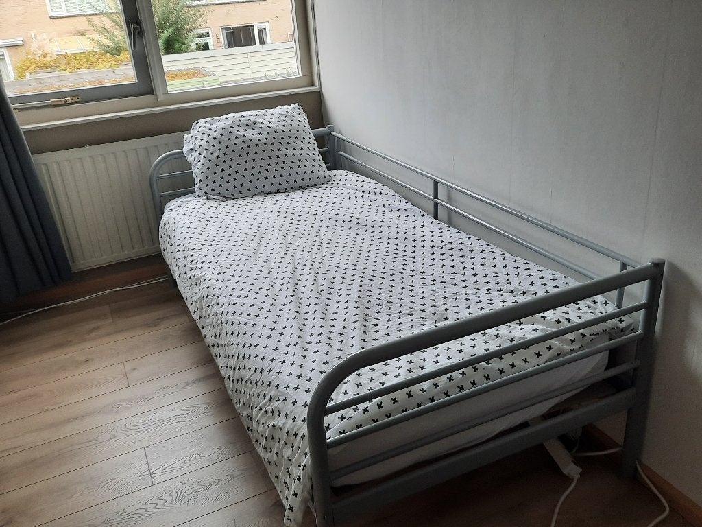 te koop: 1 persoons bed, Huis en Inrichting, Ophalen, Gebruikt, Eenpersoons, Overige maten