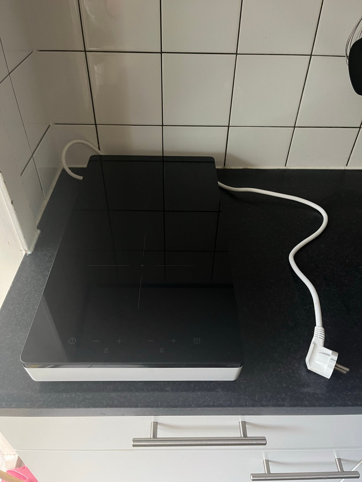 IKEA TILLREDA Inductiekookplaat - Draagbaar en Krachtig, Ophalen, 3 kookzones of minder, Zo goed als nieuw, Inductie