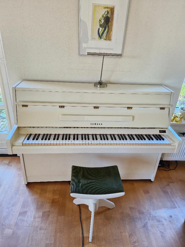creme witte piano met kruk, Ophalen, Gebruikt, Wit, Piano